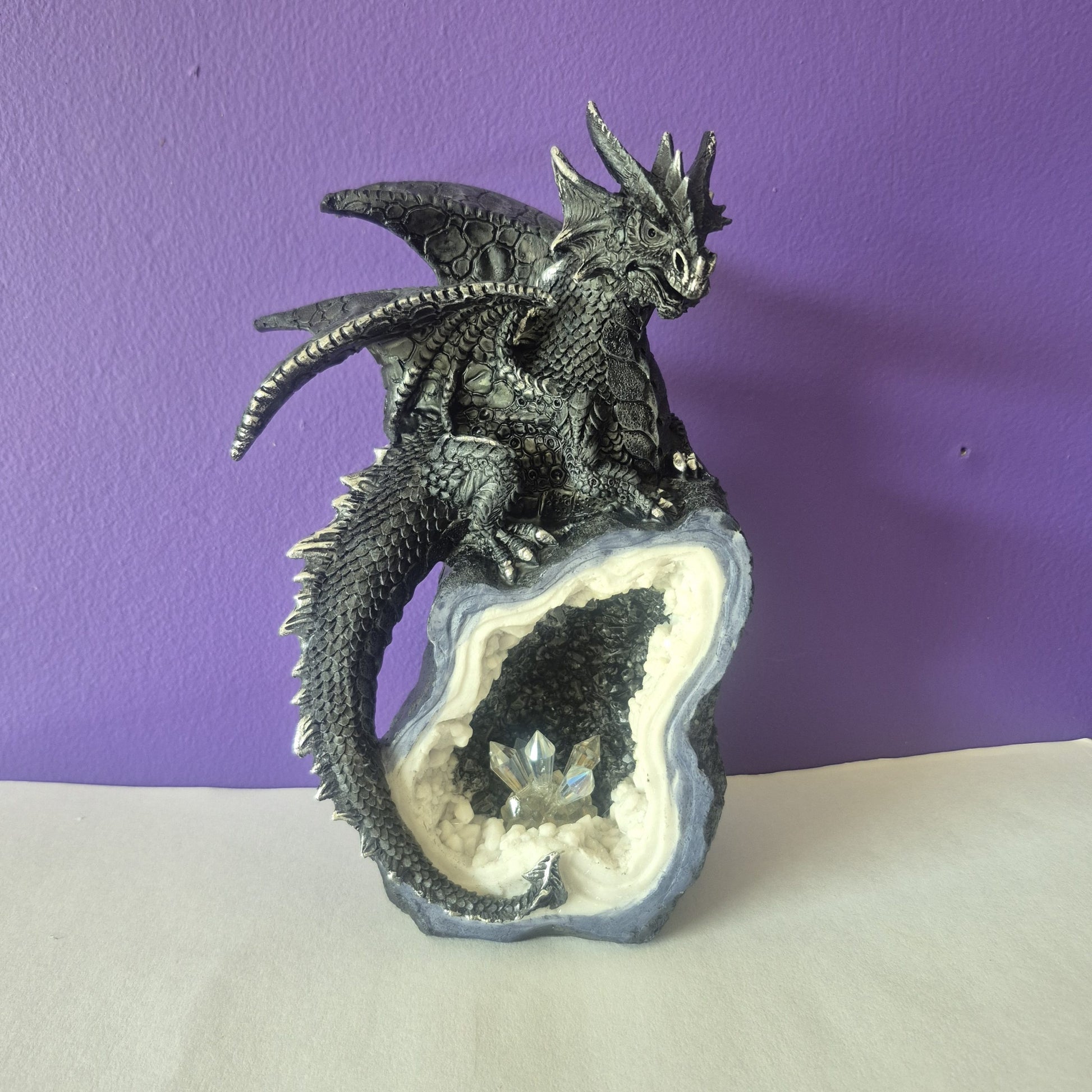 Shadow Crystal Keeper