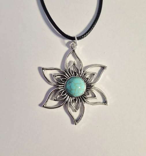Turquoise Flower Necklace
