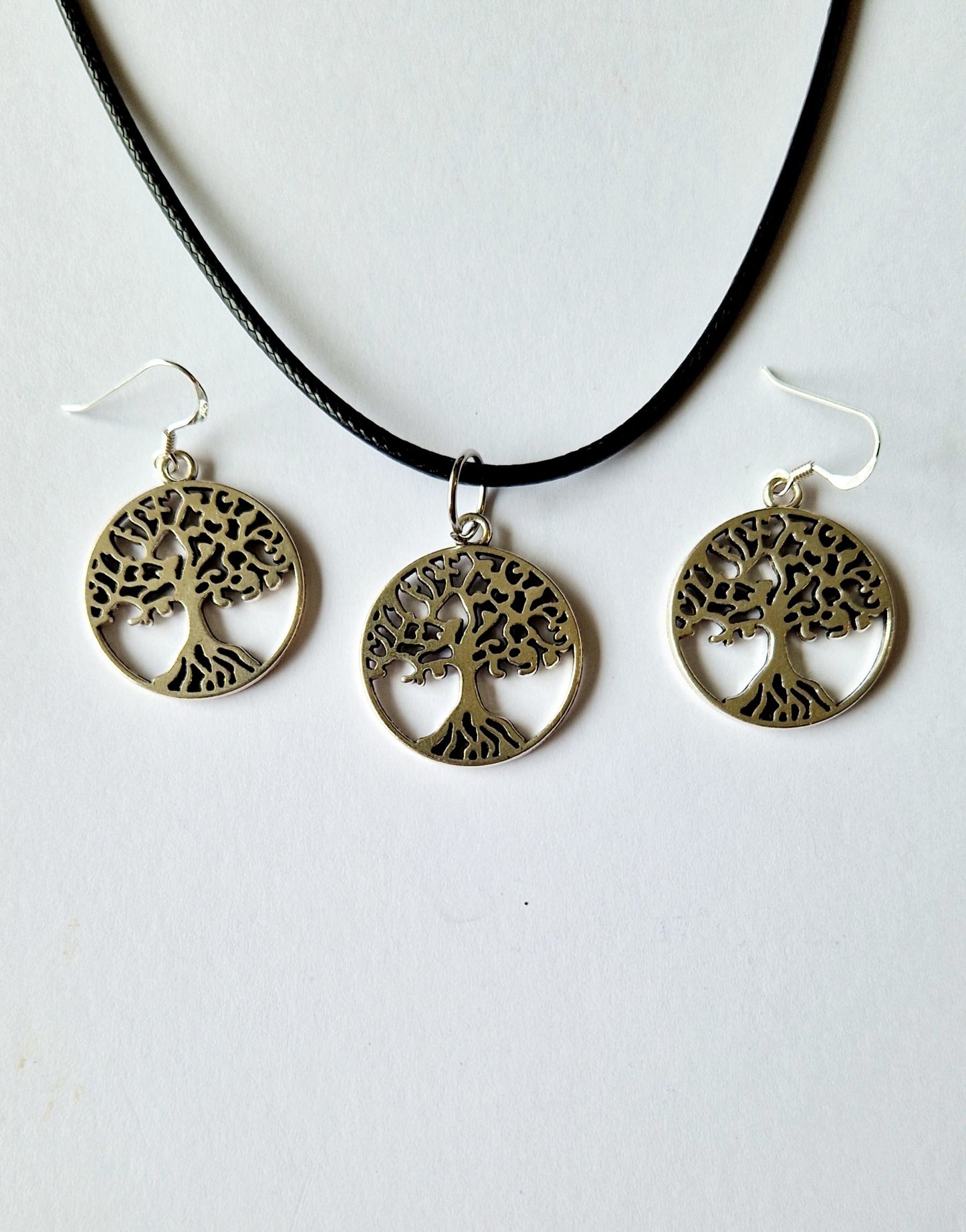 Necklace and Earring Jewellery Sets