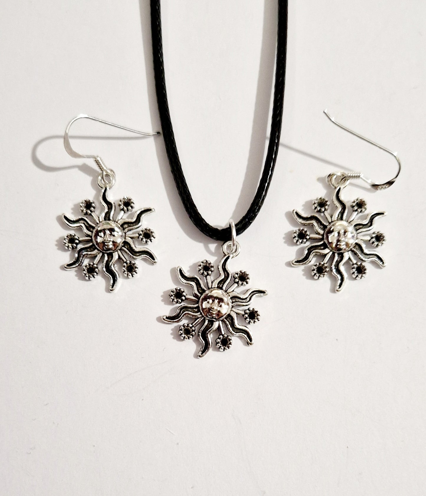 Necklace and Earring Jewellery Sets