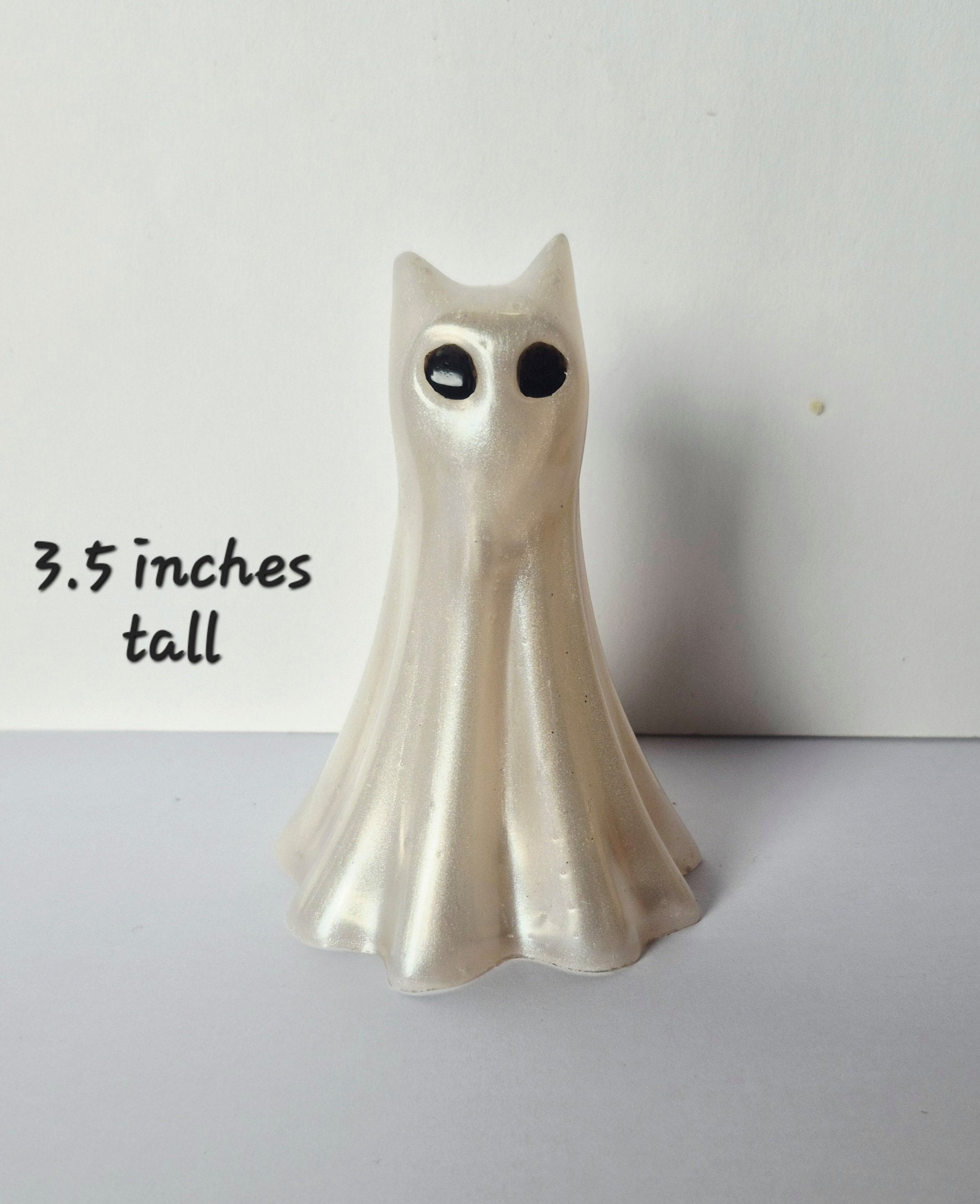 Ghost Cat Figurines